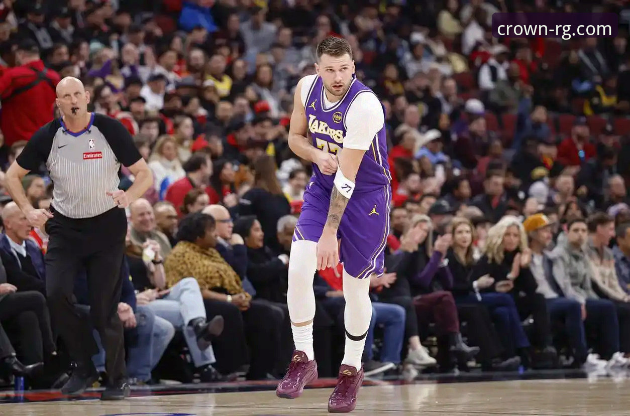 最新皇家国际RG靠谱吗 湖人客场险胜步行者,东契奇43分引爆进攻狂潮最新动态